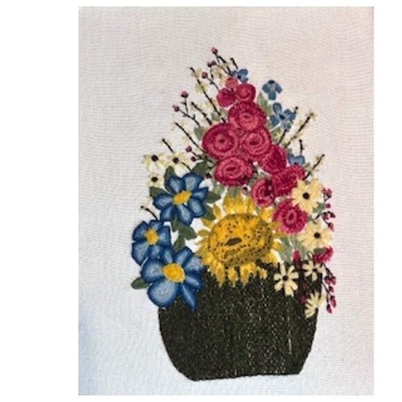 Vtg MCM Crewel Framed Wall Art Large Needlepoint Embroidered Floral Multi-color - Picture 3 of 11